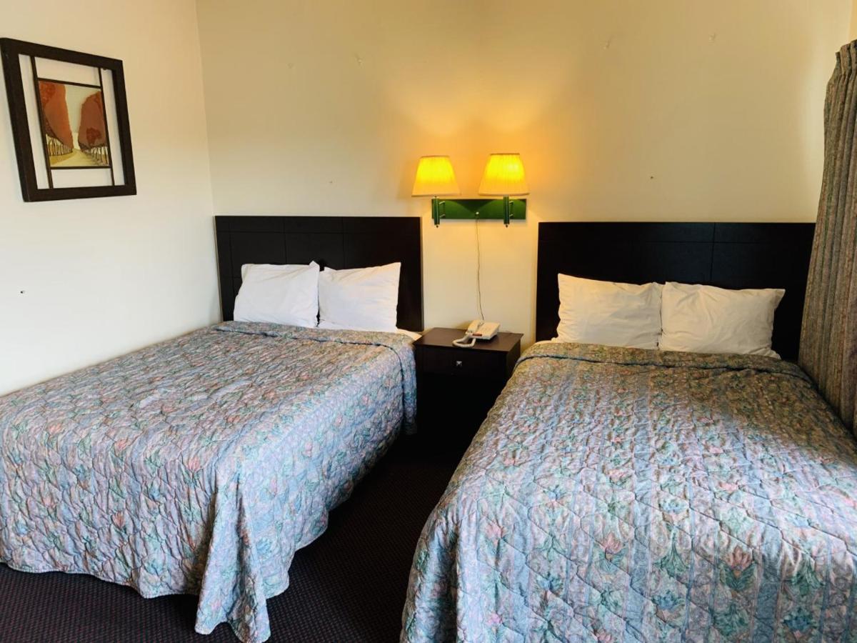 Express Inn Lakehurst Buitenkant foto